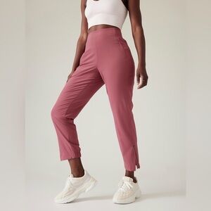 Athleta Brooklyn Heights High Rise Joggers
Size 2